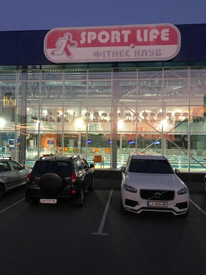 Новая Красивая Квартира. Tjerkasy Exteriör bild