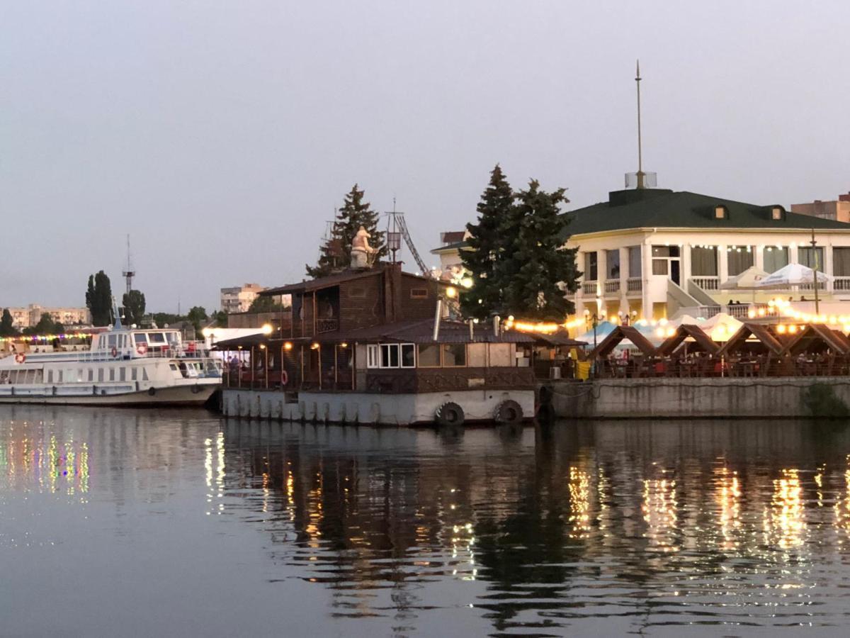 Новая Красивая Квартира. Tjerkasy Exteriör bild