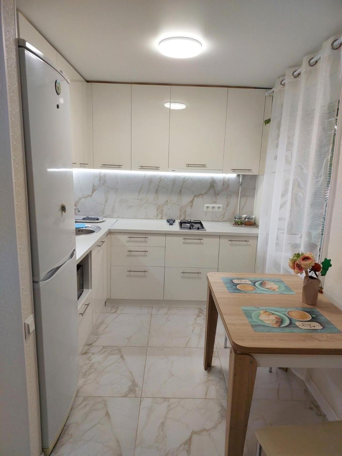 Новая Красивая Квартира. Tjerkasy Exteriör bild